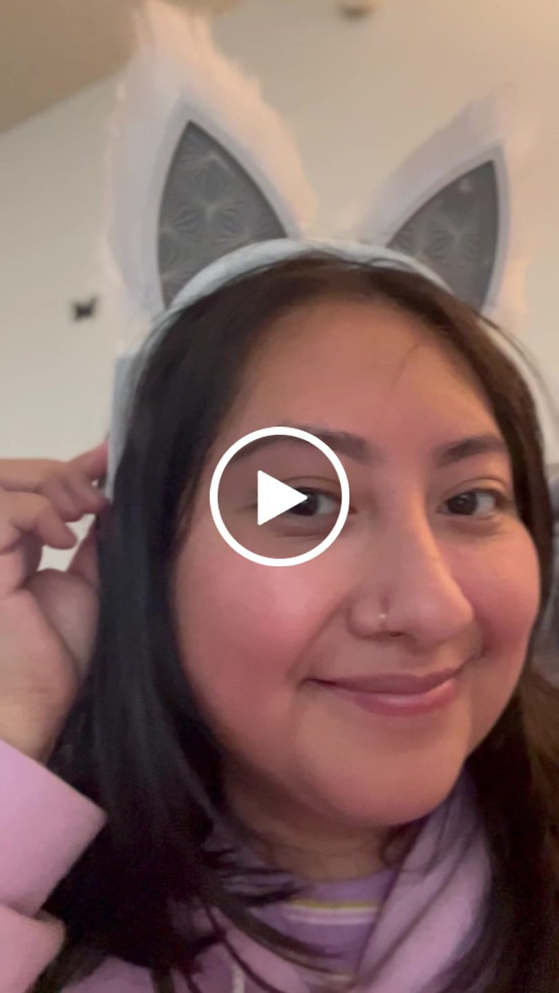Customer video review of LED Infinity Mirror Cat Ears