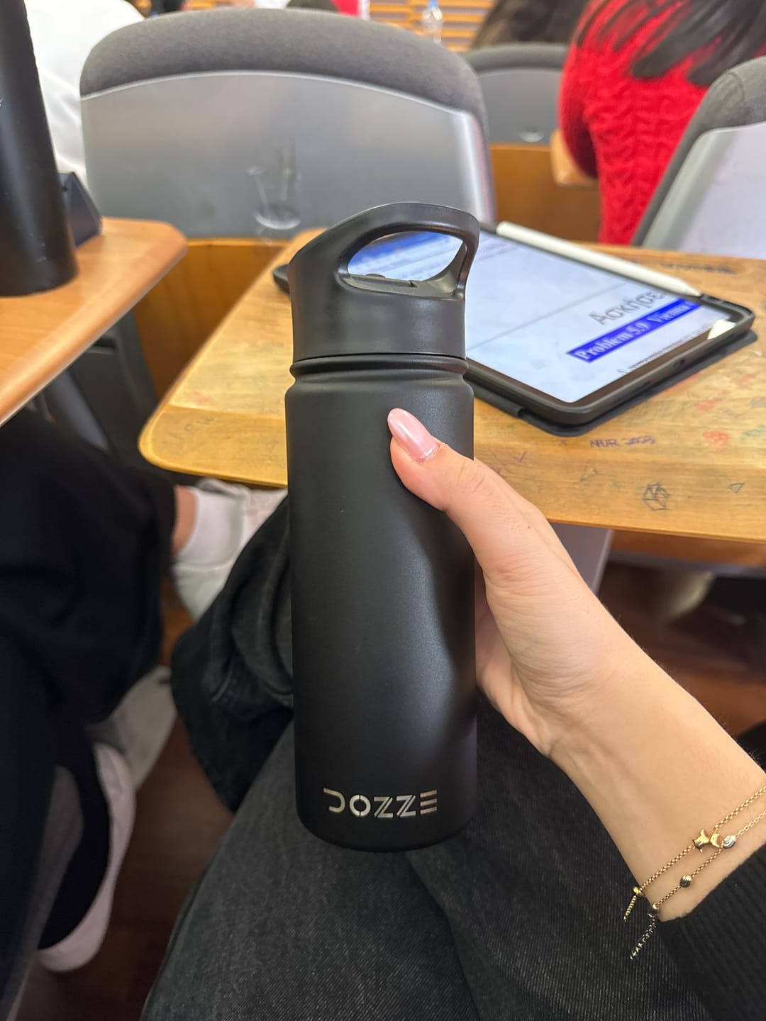Customer photo review of DOZZE Cruiser Water Bottle