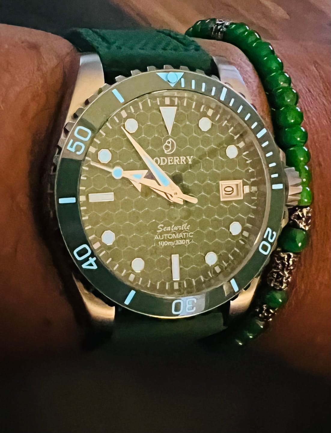Customer photo review of SEATURTLE.OCEAN(TITANIUM) - Automatic Titanium Diver Watch | Turtle Green