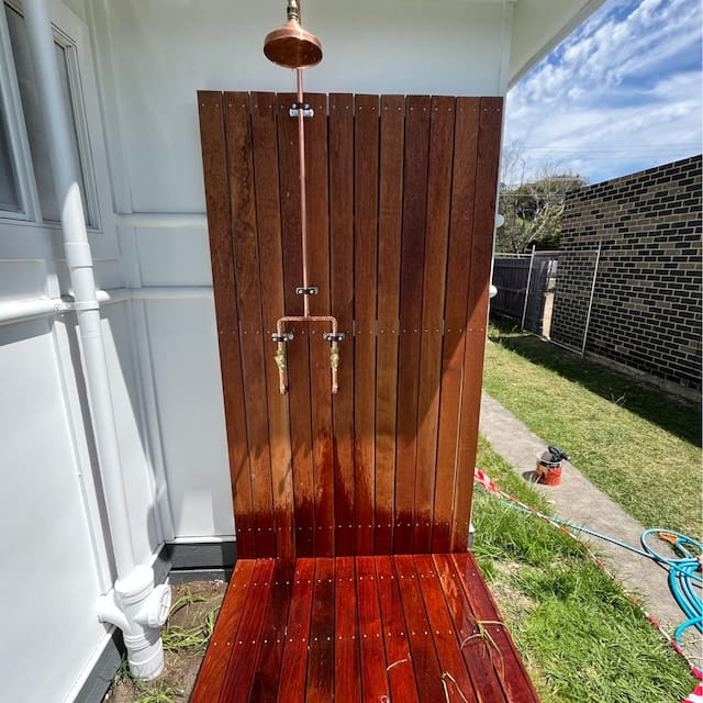 Customer photo review of Unlacquered Solid copper shower - copper outdoor shower - Hot and cold water