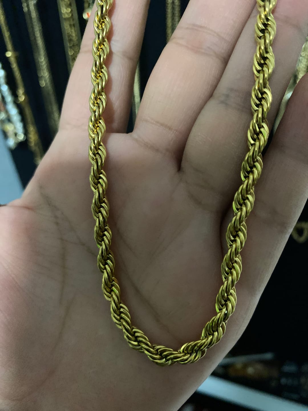 Customer photo review of Collar Elara