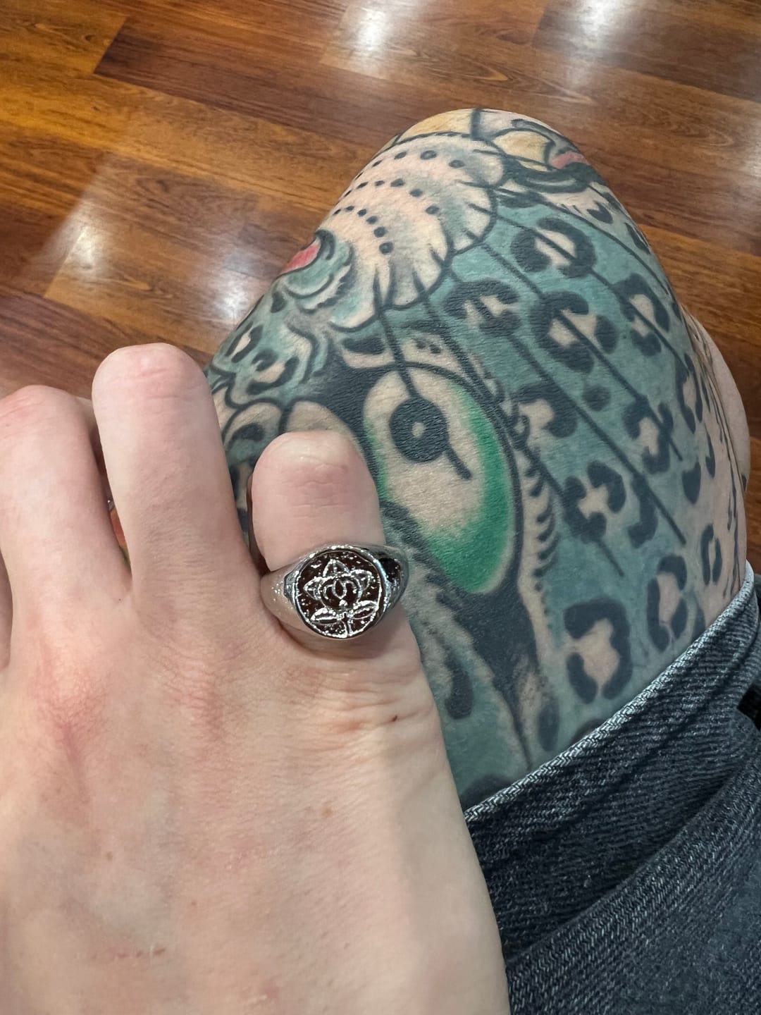 Customer photo review of Silver Tachibana Signet Ring