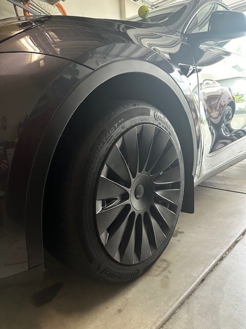 Customer photo review of TESPLUS 19'' Blade Style Wheel Cover for Model Y