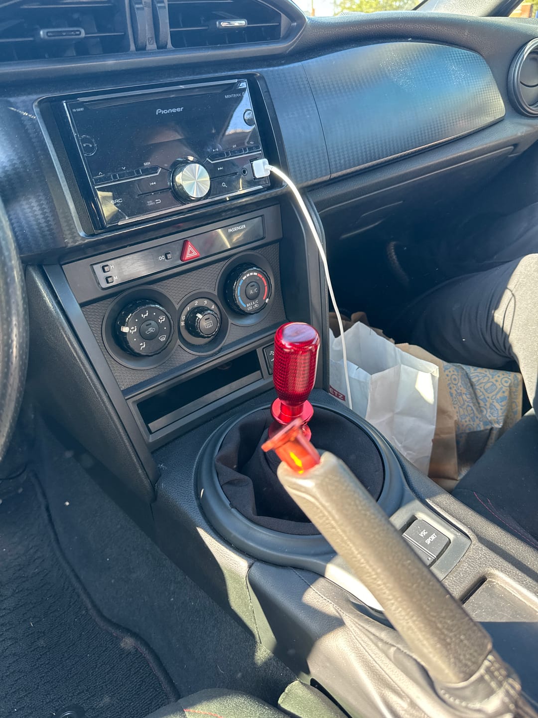 Customer photo review of Damaged Shift Knobs