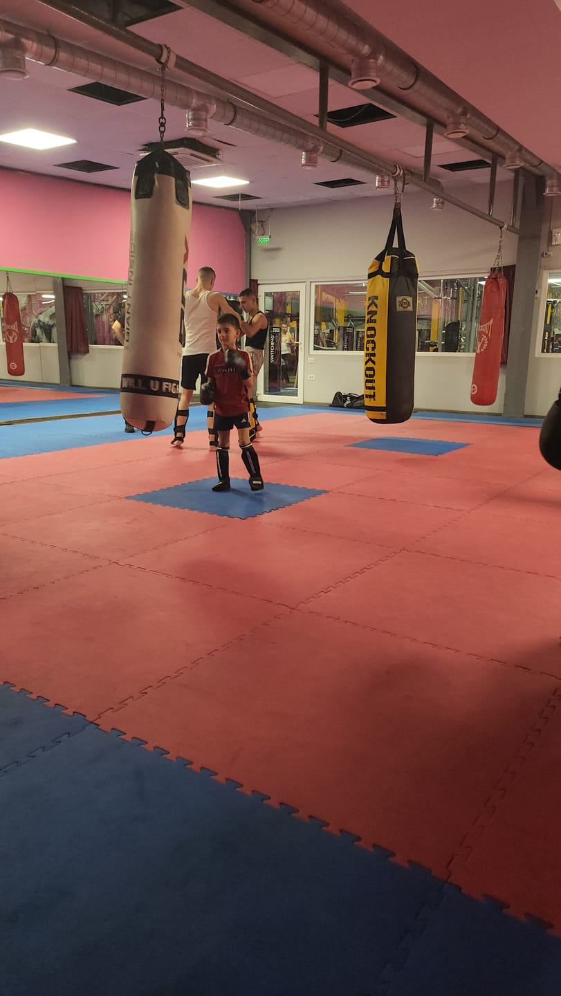 Customer photo review of Tibiere Kickbox Knockout Ciorap Copii Mici