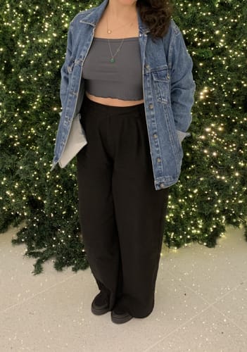 Luciana L. review of Calça Pantalona de Linho Graviola Preta image 1 out of 1