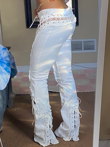 Customer photo review of LOW RISERS (WHITE DENIM)