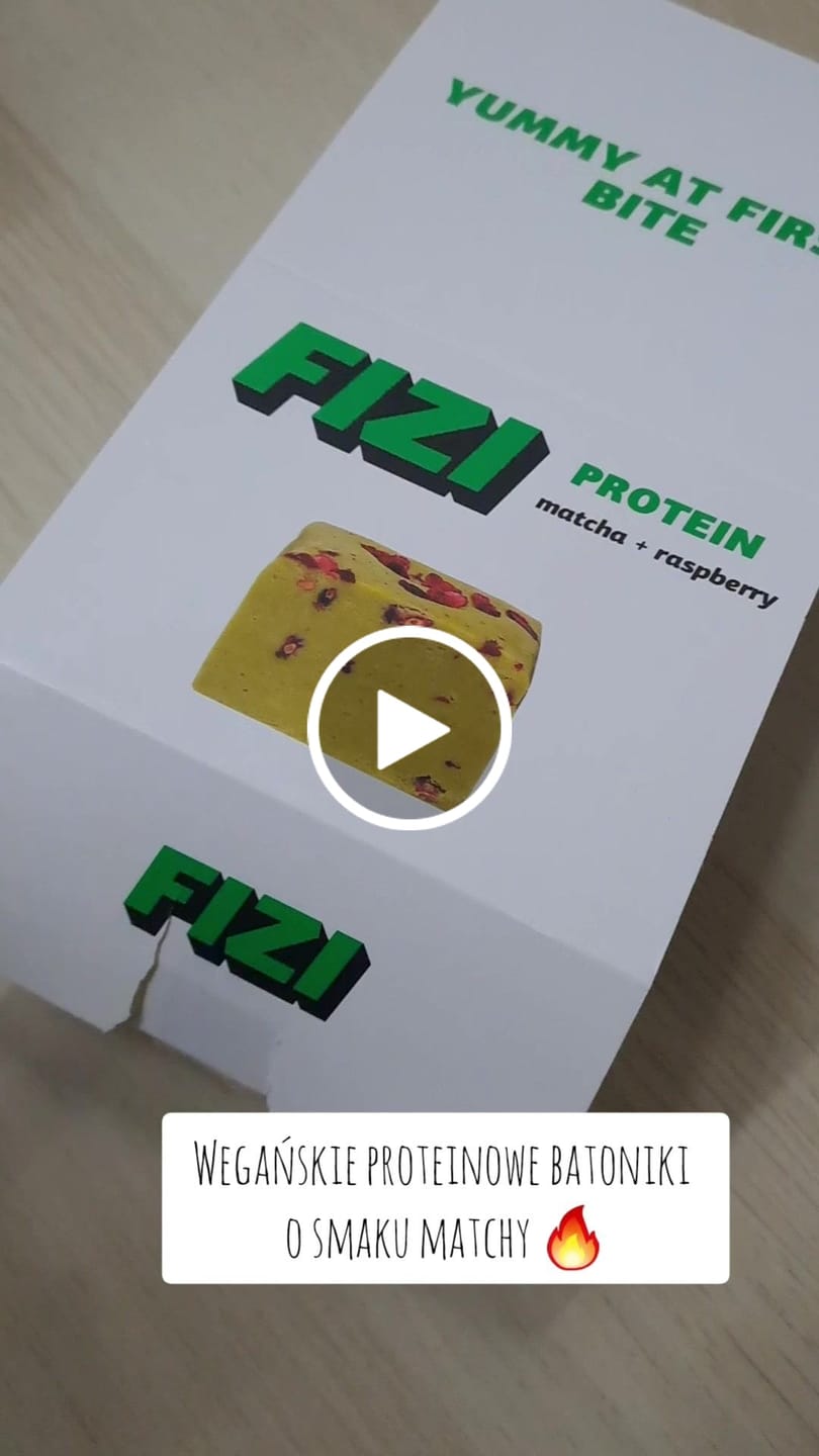 Customer video review of BATON PROTEINOWY "MATCHA + RASPBERRY" 10 X 45G