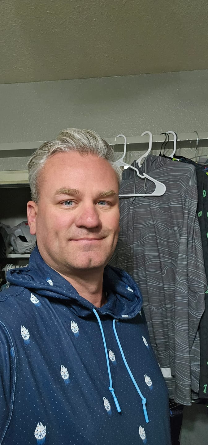 Customer photo review of Star Wars "12 Parsecs" – Performance Hoodie