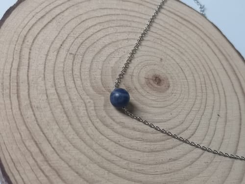 Customer photo review of Collier à perle de sodalite en acier inoxydable