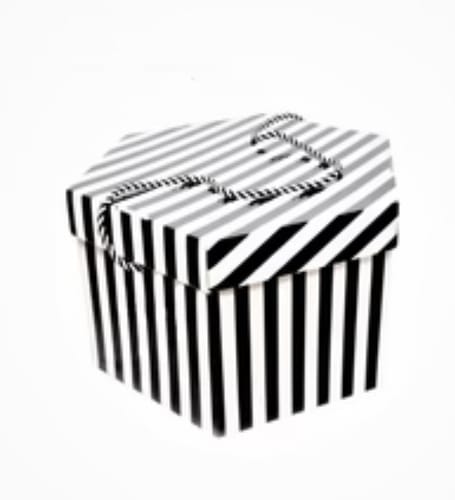Customer photo review of 12Pcs Of 60cm Candy Stripe Hat Box For Hats Up To 51cm (20") HB060
