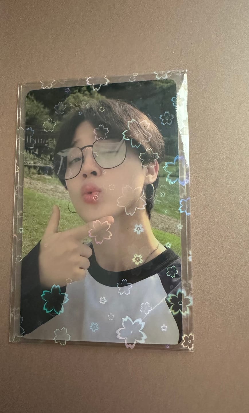Customer photo review of PREMIUM HOLOGRAPHIC PHOTOCARD SLEEVES - SAKURA VERSION