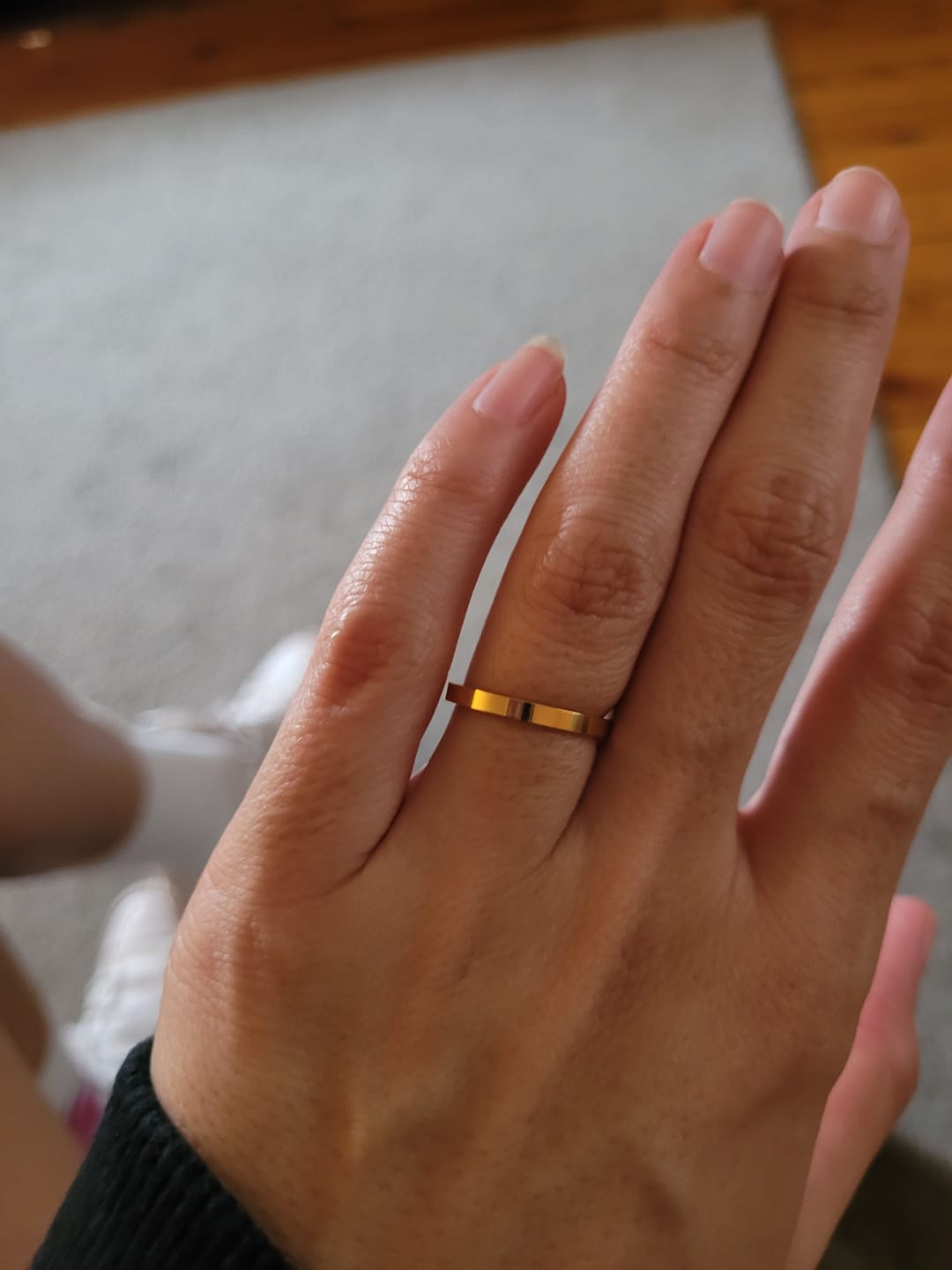 Customer photo review of Delilah Band Ring