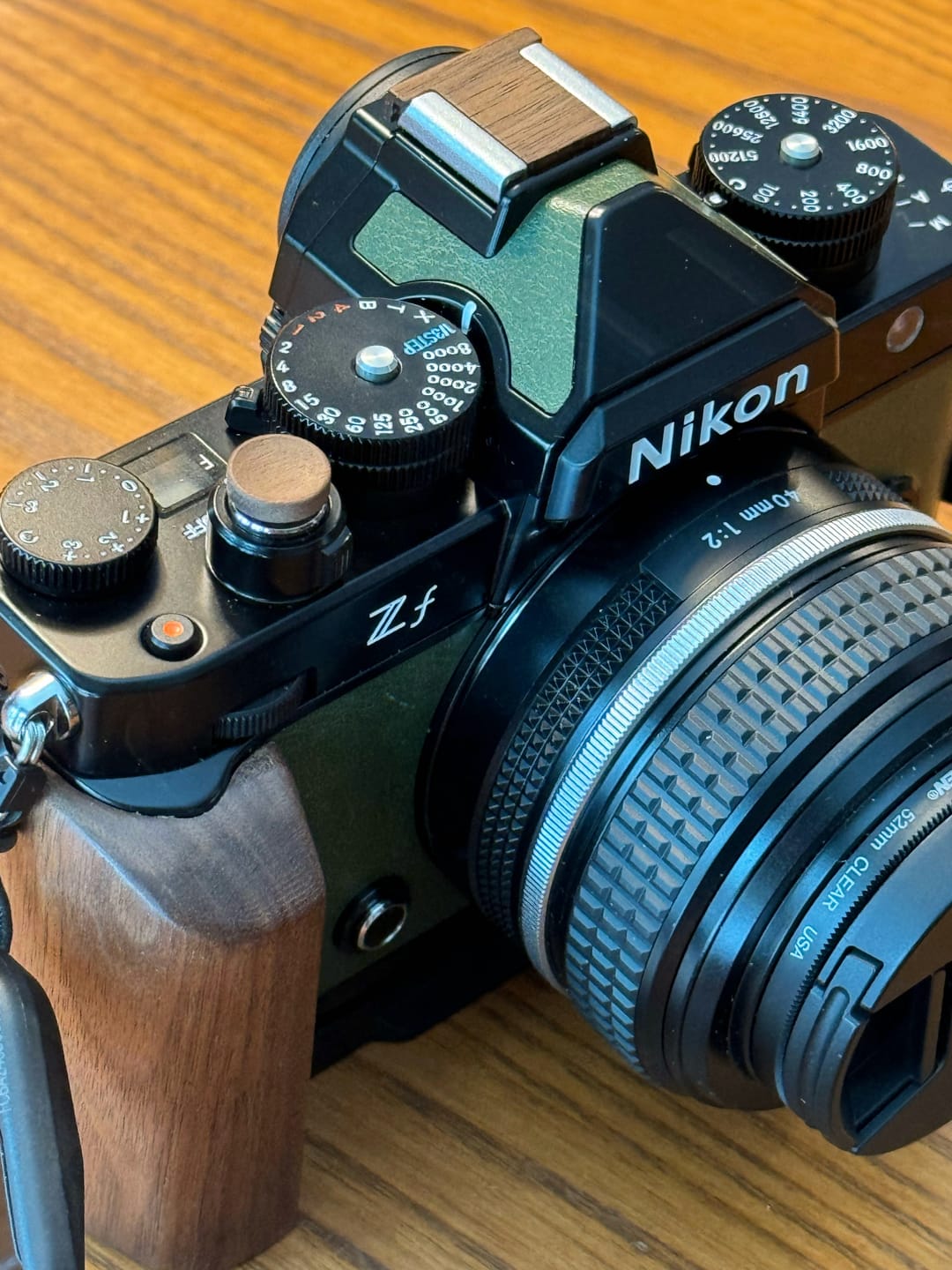 Customer photo review of Nikon ZF Hotshoe Cover Shutter Button Set Leica Q3 Fujifilm