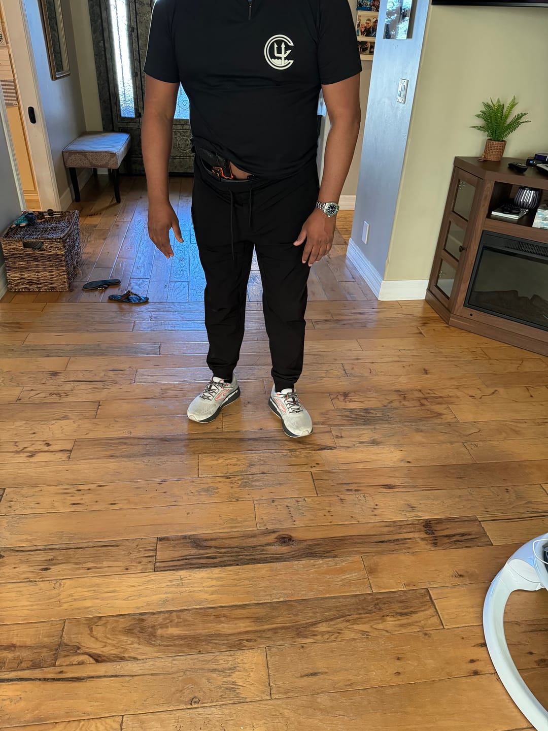 Customer photo review of Carrier Traveler Joggers - Midnight Black