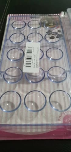 Customer photo review of 3D Polycarbonate Chocolate Mold Sphere Chocolate Bomb Tools Cake Confectionery Mold for Chocolates Bar Mould Bakery Baking Tools