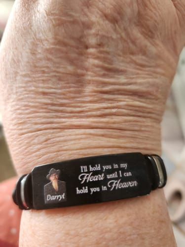 Customer photo review of Custom Photo I'm Always With You - Memorial Gift For Family, Friend - Personalized Engraved Bracelet