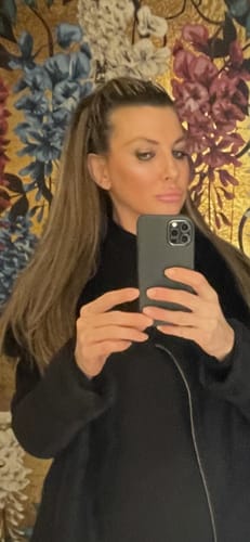 Customer photo review of Megan's Bouncy Blow HD Fibre Hair Extensions - 14" & 22"