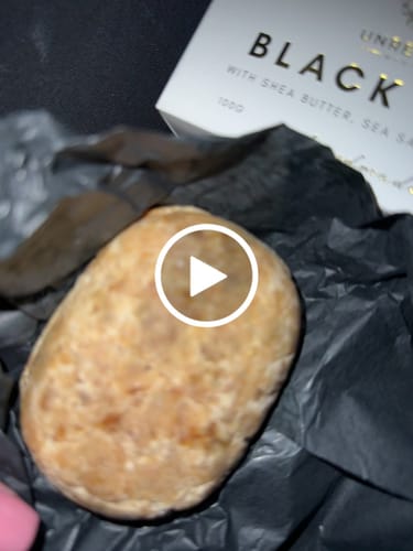 Customer video review of BLACK SOAP - afrikanische schwarze Seife