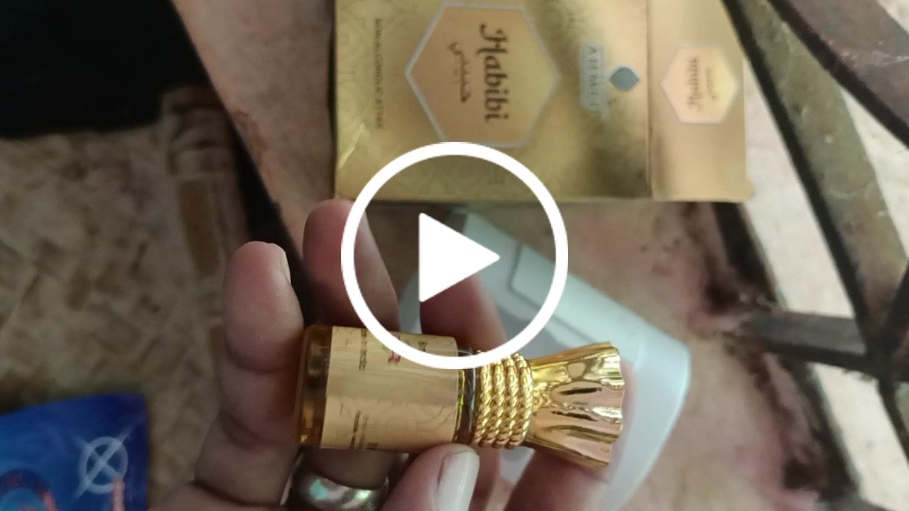 Customer video review of PREMIUM WHITE OUD & HABIBI ATTAR - COMBO OFFER