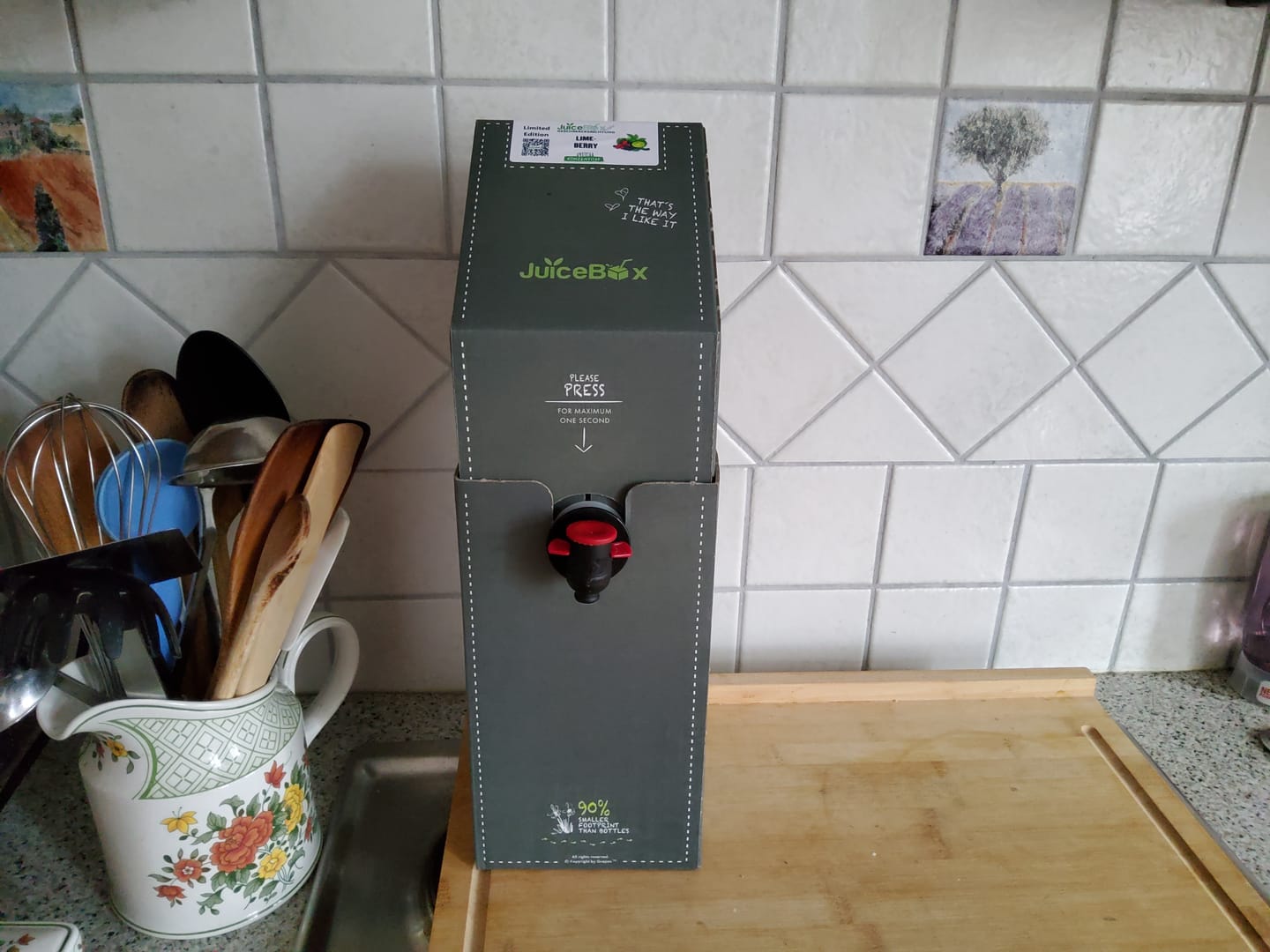 Customer photo review of JuiceBox™ Limited Edition - "Love is in the Air"