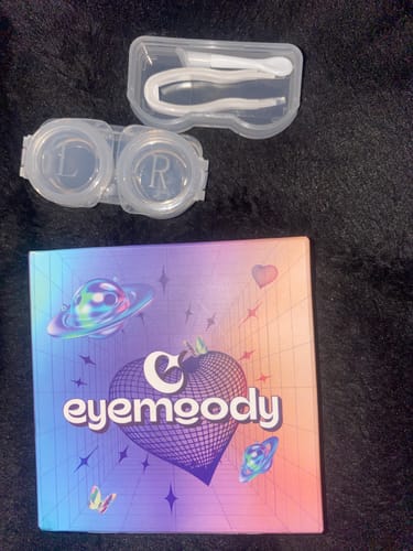 Customer photo review of [FreeGift] Solid Color Flap Contact Lens Case