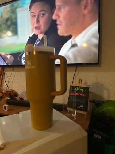 Customer photo review of Quencher H2.0 Adventure Mostaza | 1.18 lt