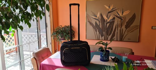 Customer photo review of Motiv 17.3 Inch Rolling Laptop Suitcase