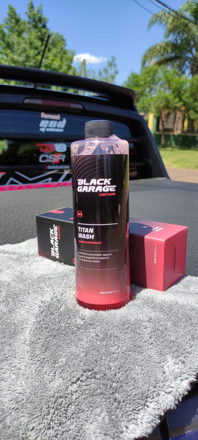 Customer photo review of Titan Wash - Jabón Espumoso BLACK GARAGE