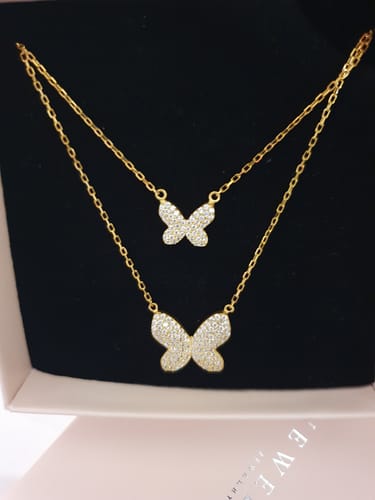 Customer photo review of Butterfly Duo Halskette