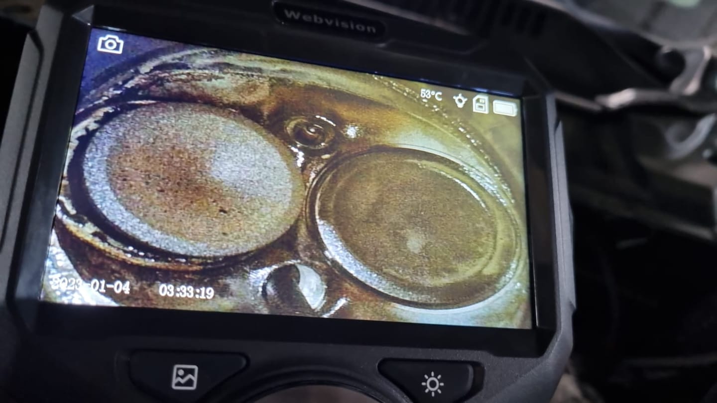 Customer photo review of Webvision Endoskop Kamera mit Dual-Linse und 360° drehbarer Linse - FullHD 5MP Dual-Linse - 4,5" Bildschirm - 5M Kabel - Inspektionskamera - IP68