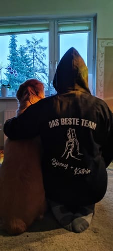 Customer photo review of Das beste Team - Personalisierbarer Unisex Hoodie Rückendruck