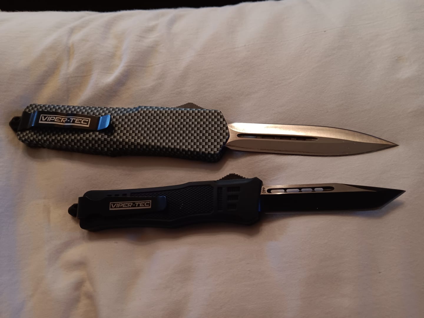 Customer photo review of Small Black Phantom D/A OTF (Multiple Blade Styles Available)