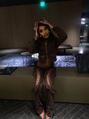 Customer photo review of LOW RISERS (BROWN DENIM)