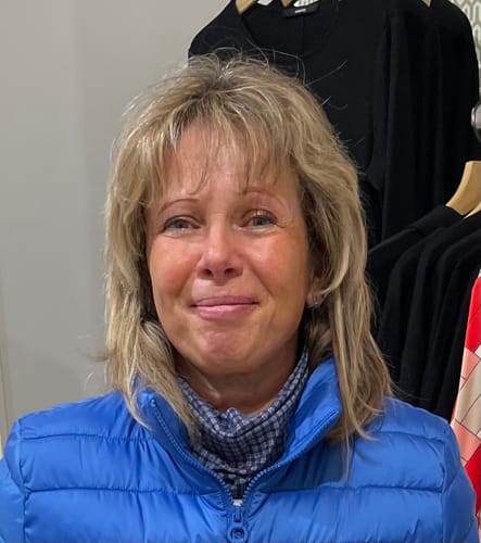 Customer photo review of 301 - Eyeshadow Golden Sand