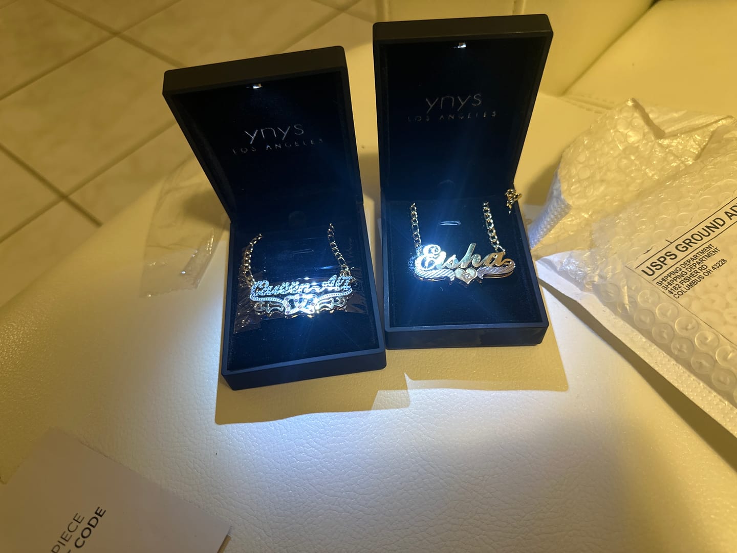 Customer photo review of Classic Heart Bar 3D Plated Name Necklace