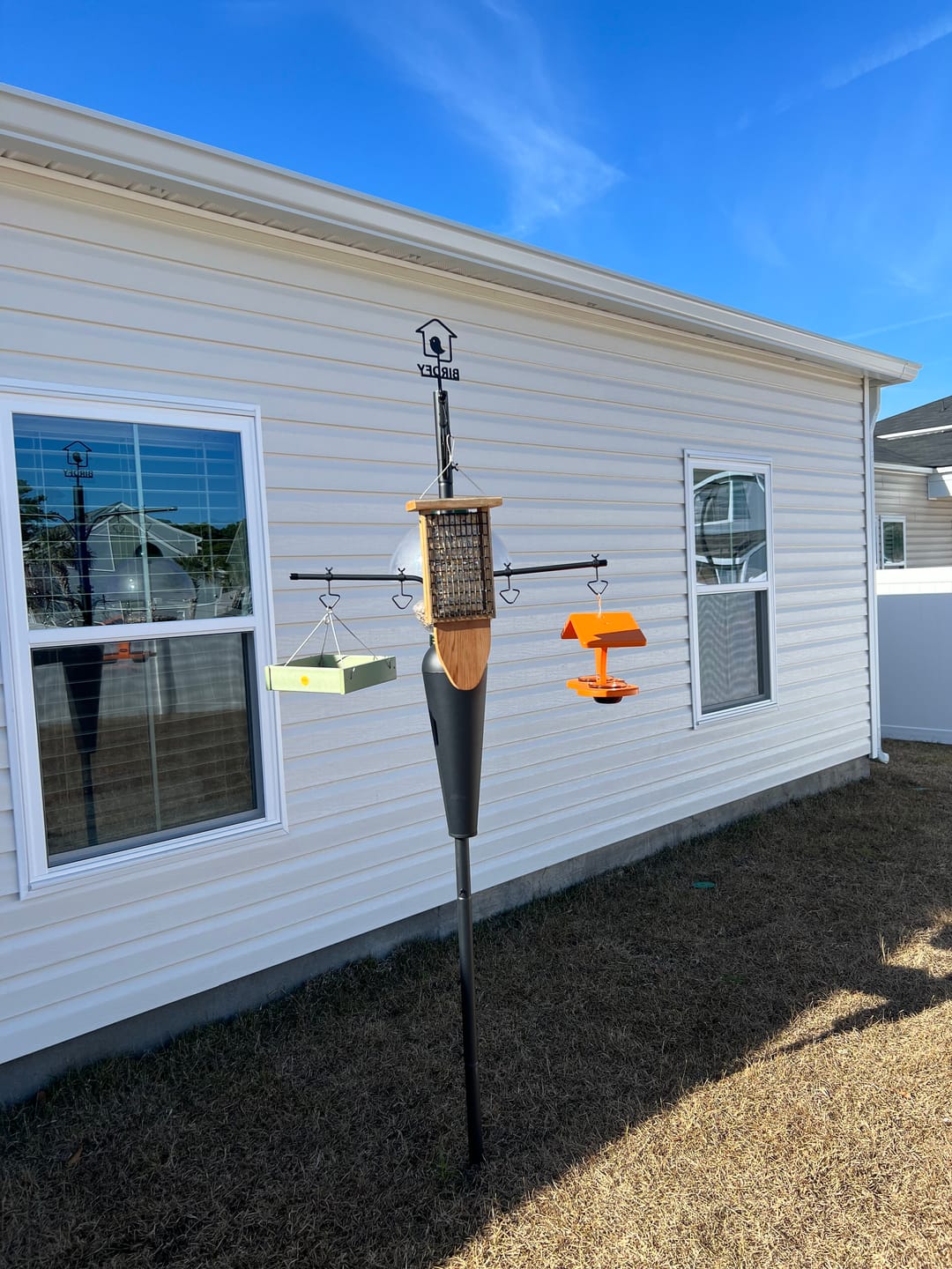 Customer photo review of Birdfy Pole Station