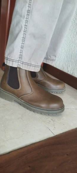 Customer photo review of Chaussures de Sécurité Sans Lacets QuickFIT