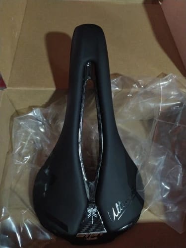 Customer photo review of CarbonX Ultimate - Super Ultralight Carbon Saddle - Black - 115g