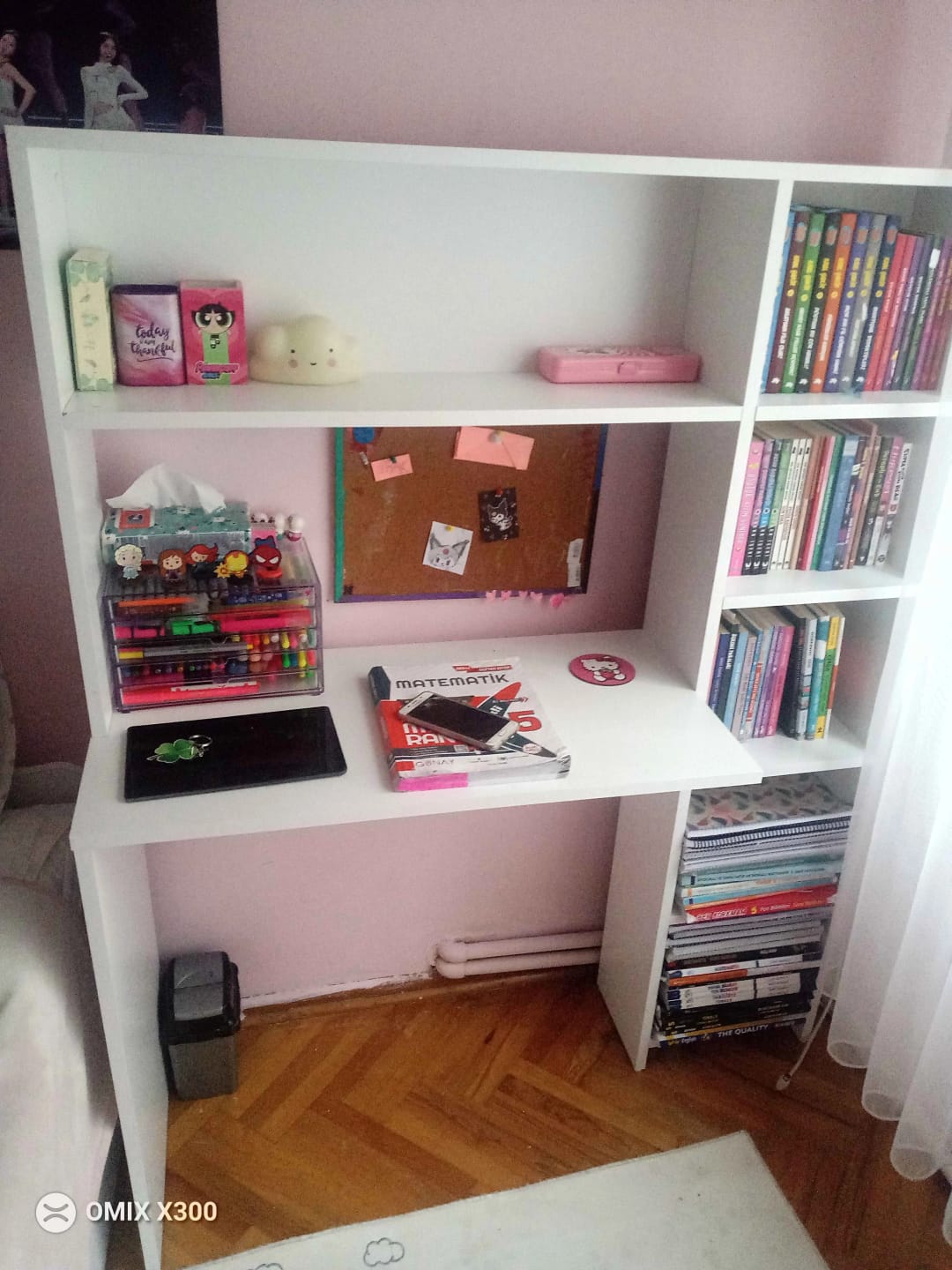 Customer photo review of Rani HA104 Kitaplıklı Raflı Bilgisayar Çalışma Masası Beyaz