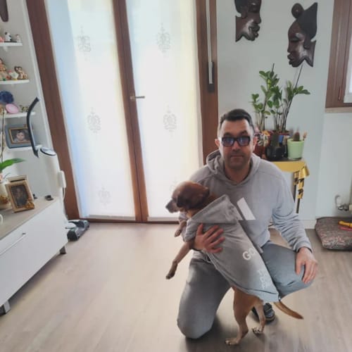 Customer photo review of Felpa "Adidog" Grigia Personalizzabile con nome
