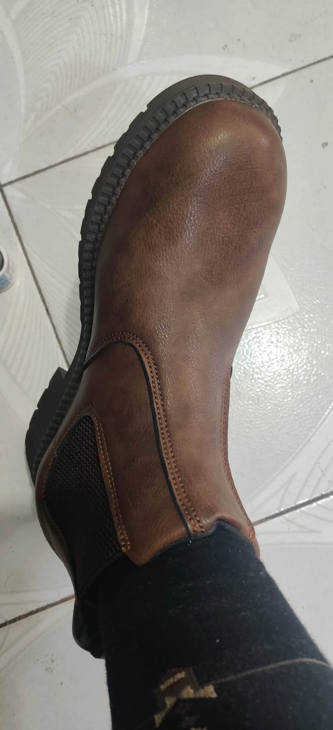 Customer photo review of Chaussures de Sécurité Sans Lacets QuickFIT