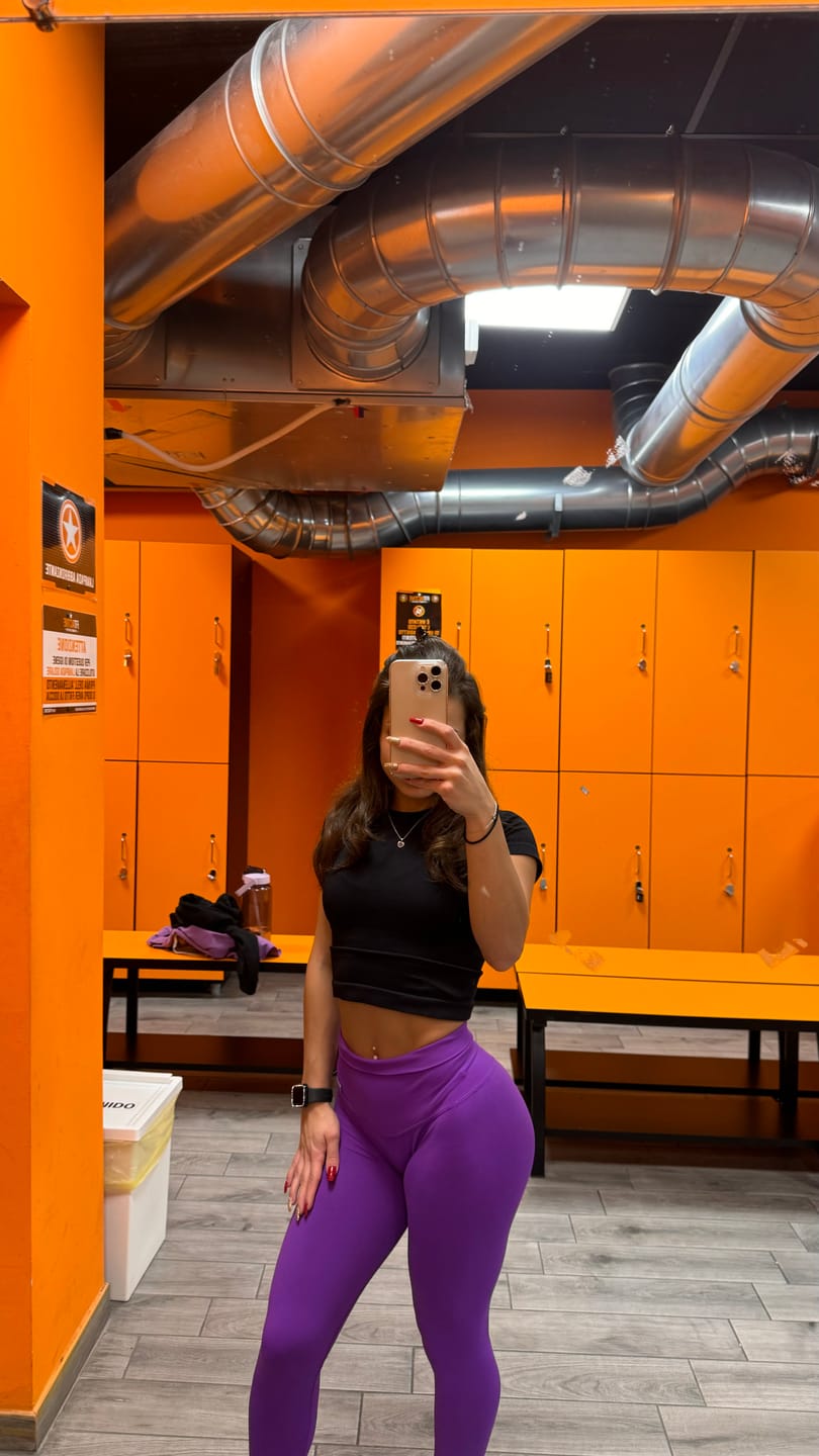 Customer photo review of Leggings All-Up Violet