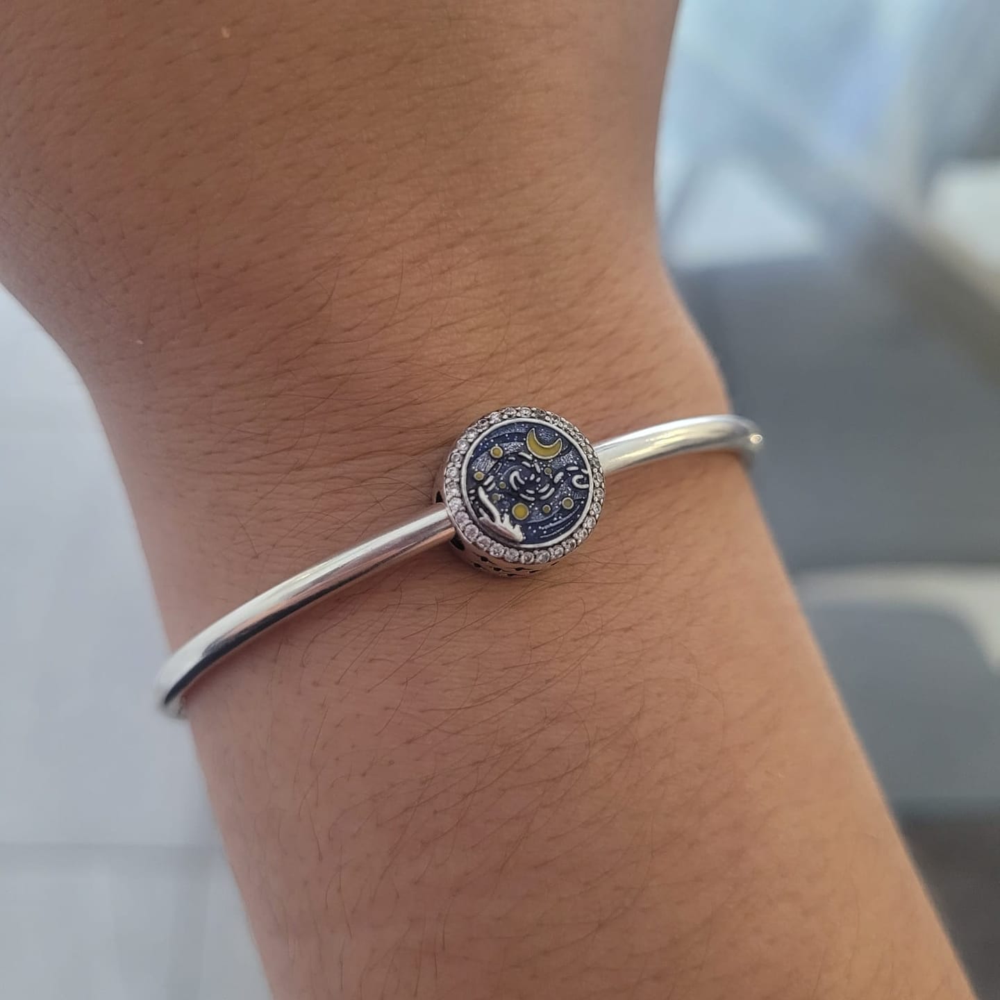 Customer photo review of Charm Noche Estrellada de Van Gogh