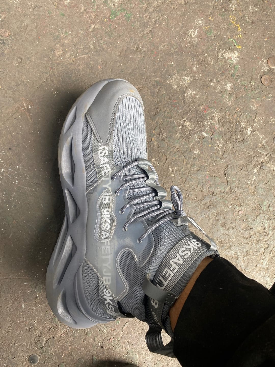 Customer photo review of Chaussures de Sécurité Anti-Perforation Ventrex+