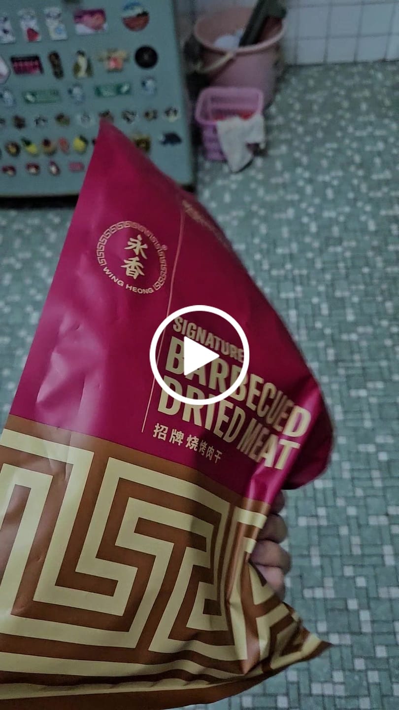 Customer video review of BBQ Dried Chicken