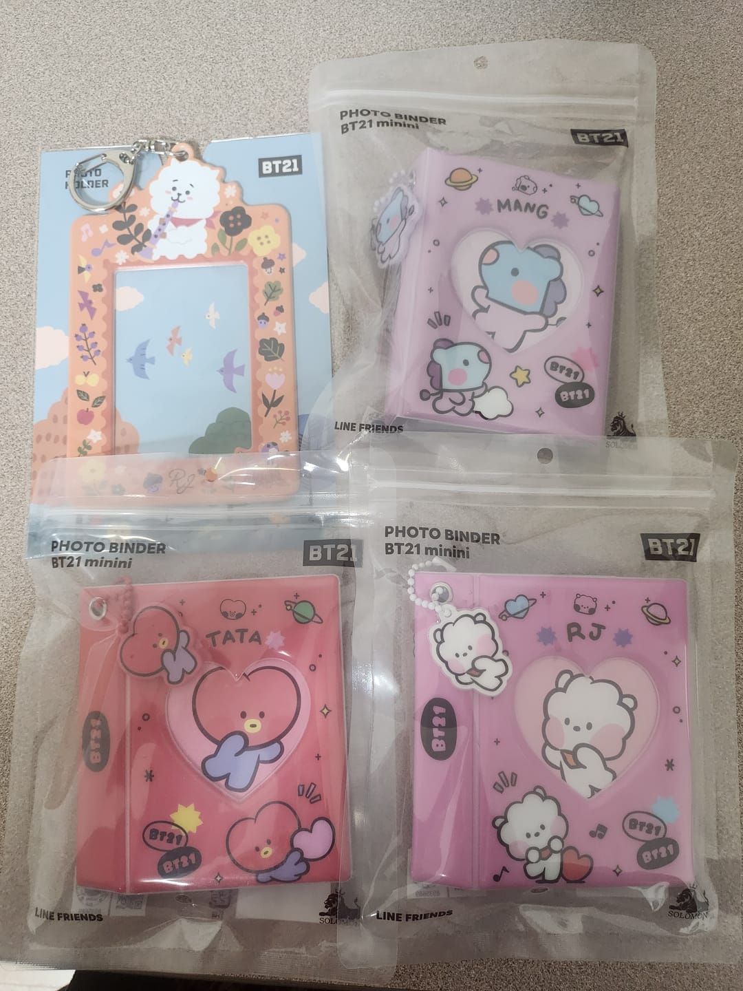Customer photo review of BT21 MININI PHOTO BINDER
