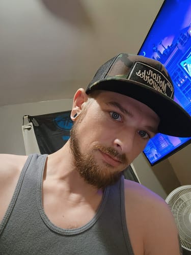 Customer photo review of Motion Heritage Hat Green Camo Flat Bill Snapback 95-121