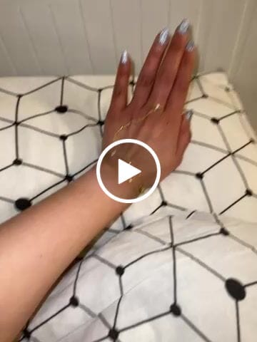 Customer video review of Amber Hand Chain