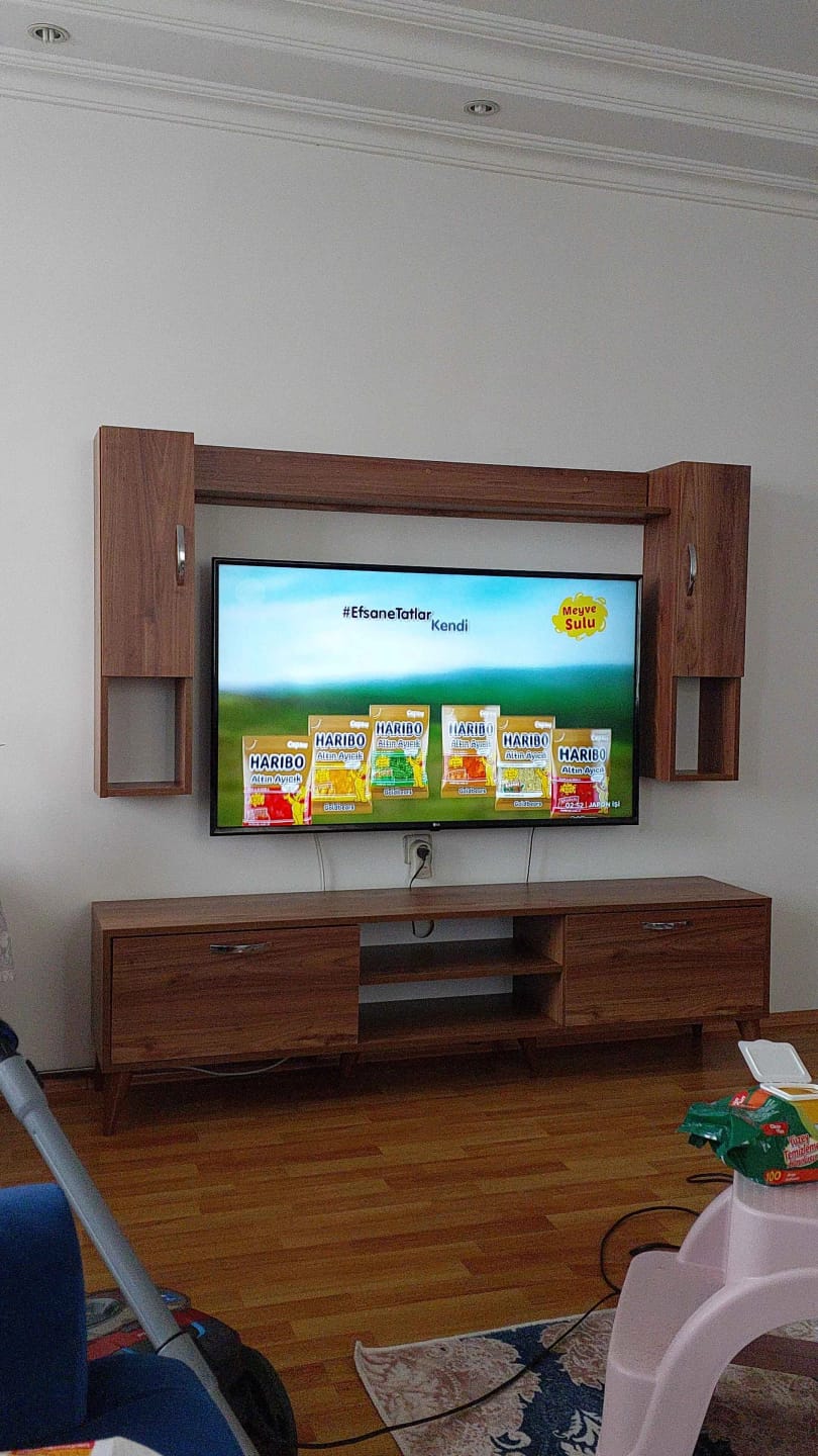 Customer photo review of Rani A9 Duvar Raflı Tv Ünitesi Kitaplıklı Tv Sehpası Duvara Monte Raflı Modern Ayaklı 180 cm Minyatür Ceviz M27